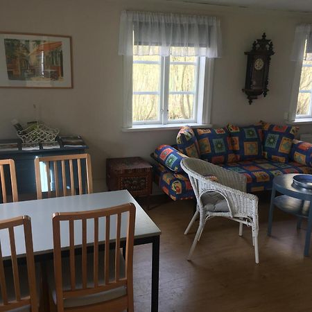 Enkoeping Cottage Экстерьер фото